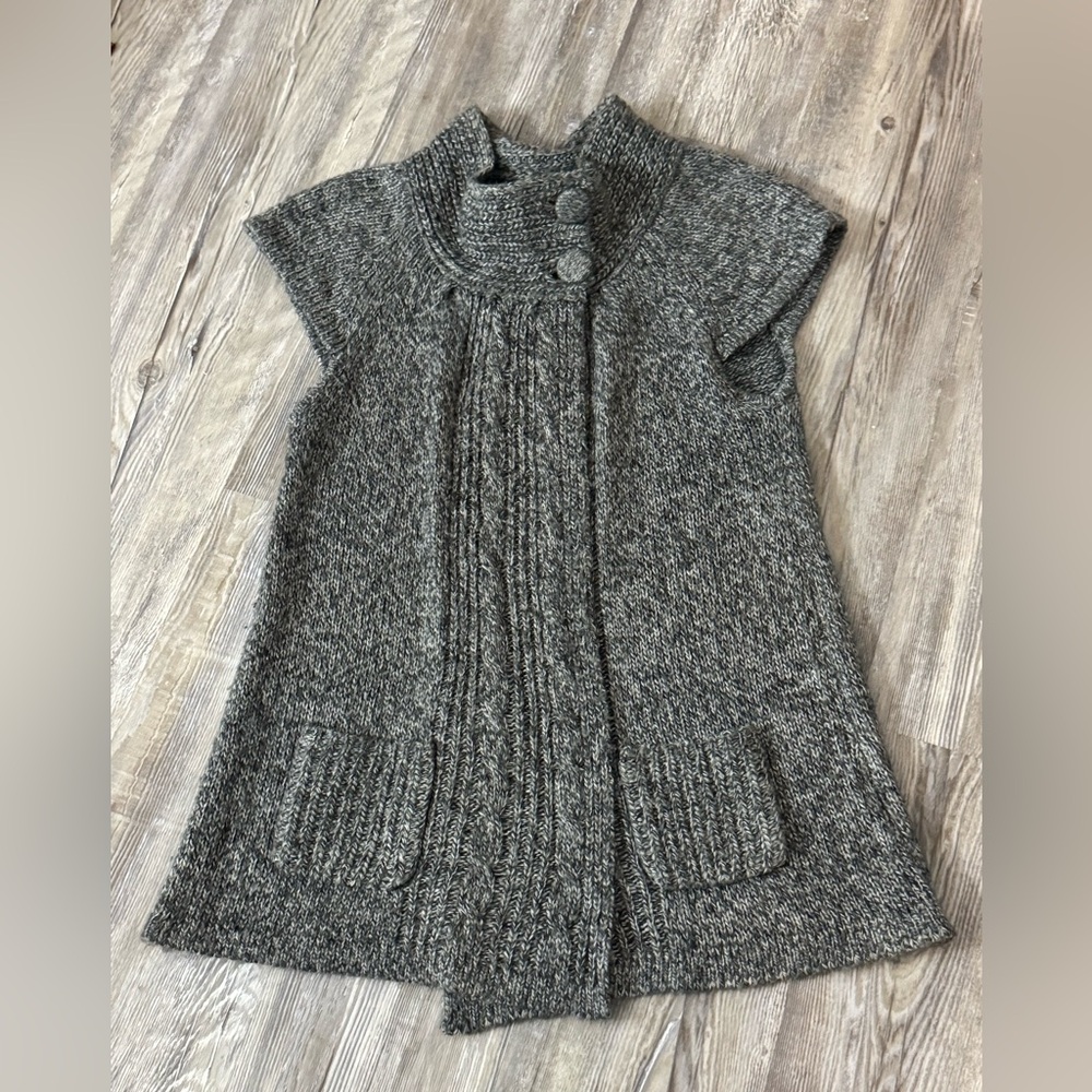 Gray Knit Sleeveless Cardigan EUC